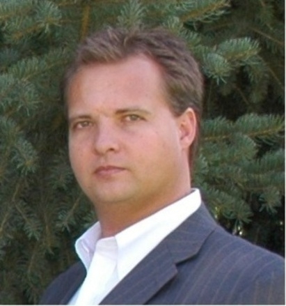 Aaron J Nielson